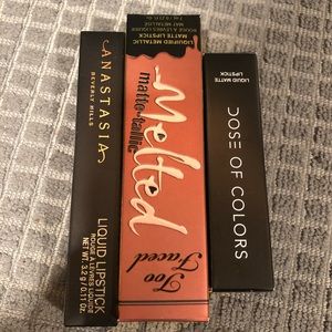 Liquid lipstick bundle